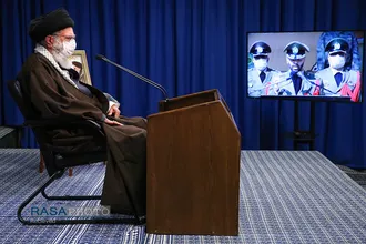 ارتباط تصویری فرمانده کل قوا با مراسم مشترک دانش&zwnj;آموختگی دانشگاه&zwnj;های افسری نیرو&zwnj;های مسلح