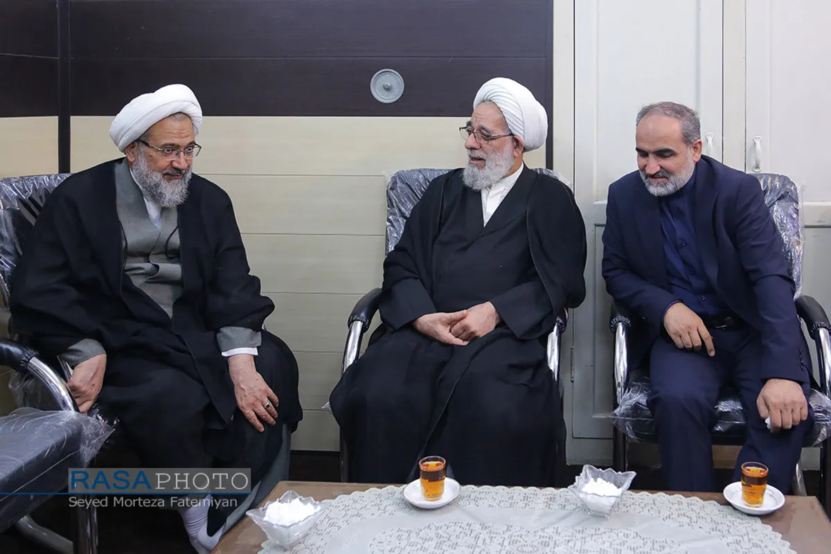دیدار حجت الاسلام والمسلمین فرخ فال و آیت الله علیدوست با آیت الله مروارید در مشهد