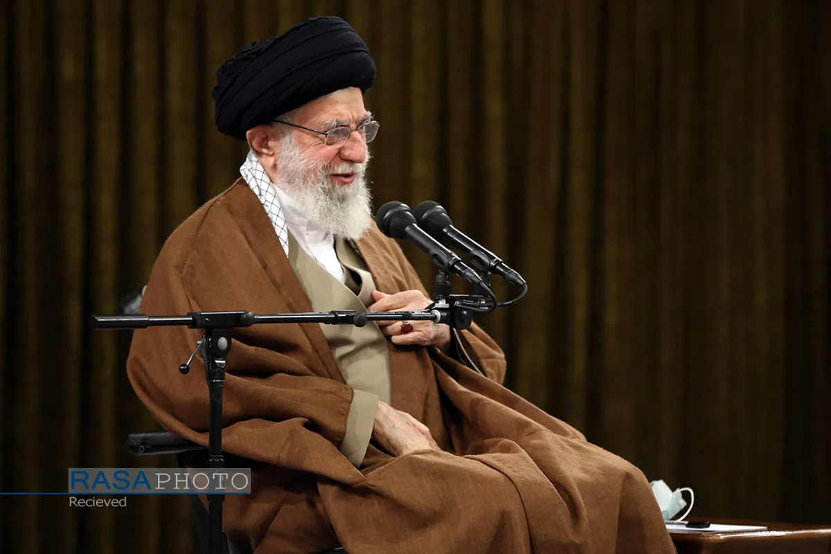دیدار جمعی از معلمان با مقام معظم رهبری