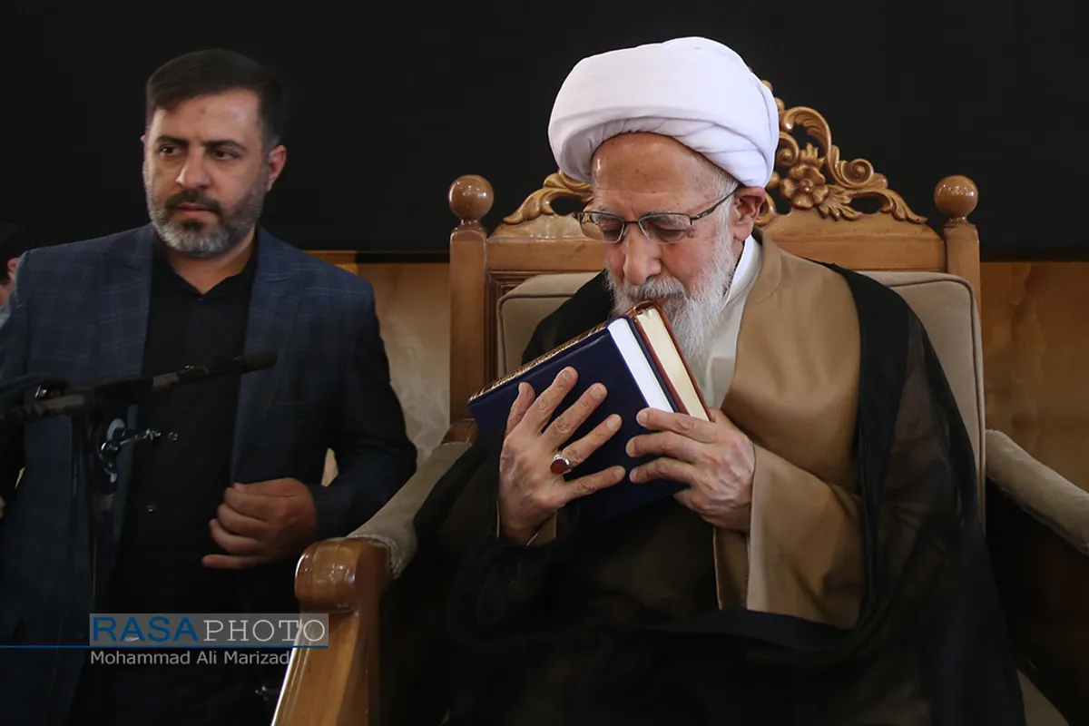 جلسه درس تفسیر حضرت آیت الله جوادی آملی