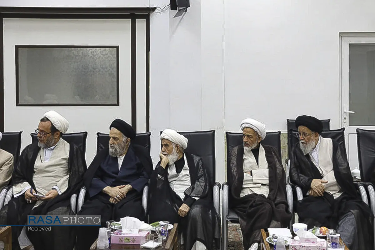 حضور رئیس قوه قضائیه در جلسه شورای عالی جامعه مدرسین حوزه علمیه قم
