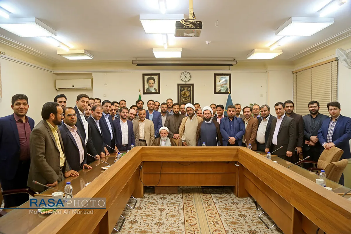دیدار جمعی از دادستان&zwnj;های قوه قضاییه با آیت الله یزدی رئیس جامعه مدرسین&lrm;