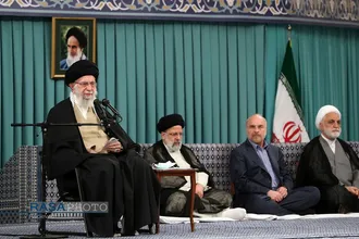دیدار مسئولان نظام، سفرای کشور&zwnj;های اسلامی با رهبر انقلاب