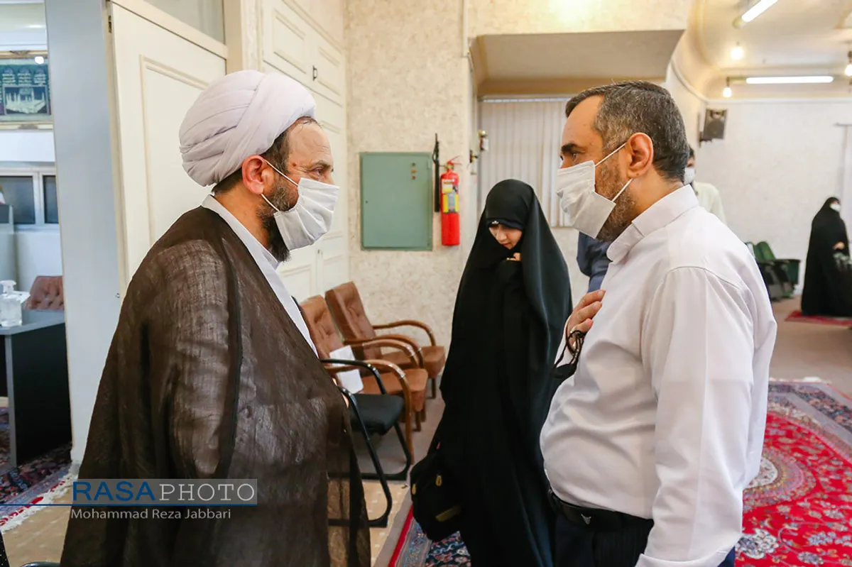 نشست بصیرتی و تحلیلی با موضوع "مبانی نقش مردم در نظام اسلامی"