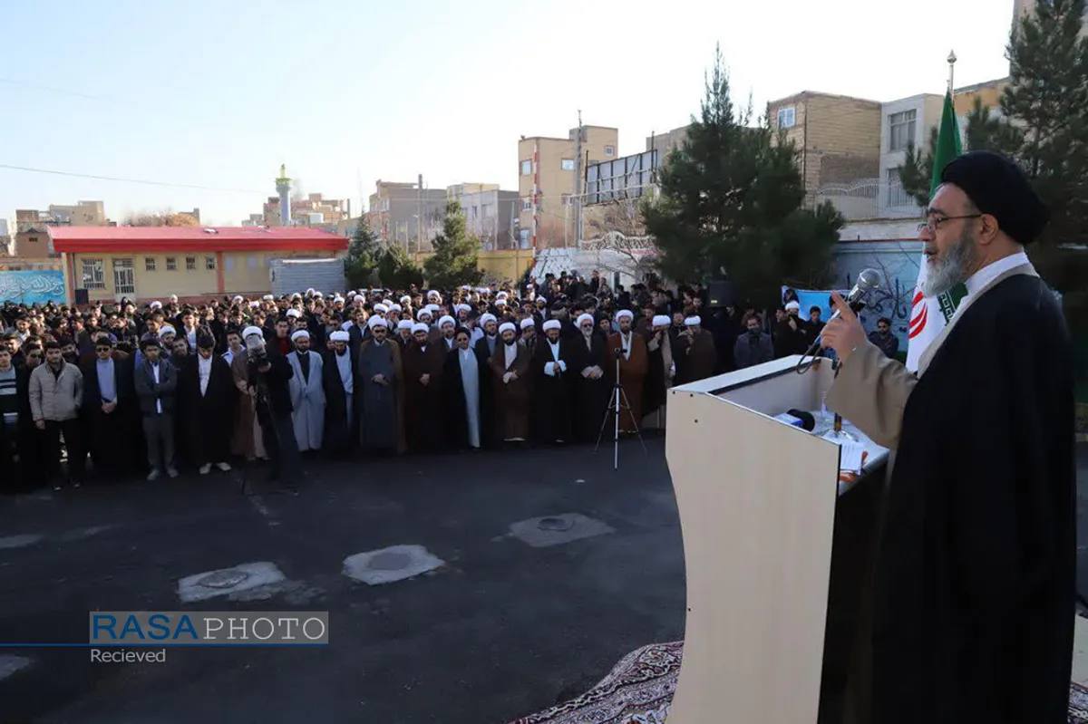 تجمع انقلابی طلاب، اساتید و روحانیون حوزه&zwnj;های علمیه تبریز در سالروز یوم الله ۹ دی