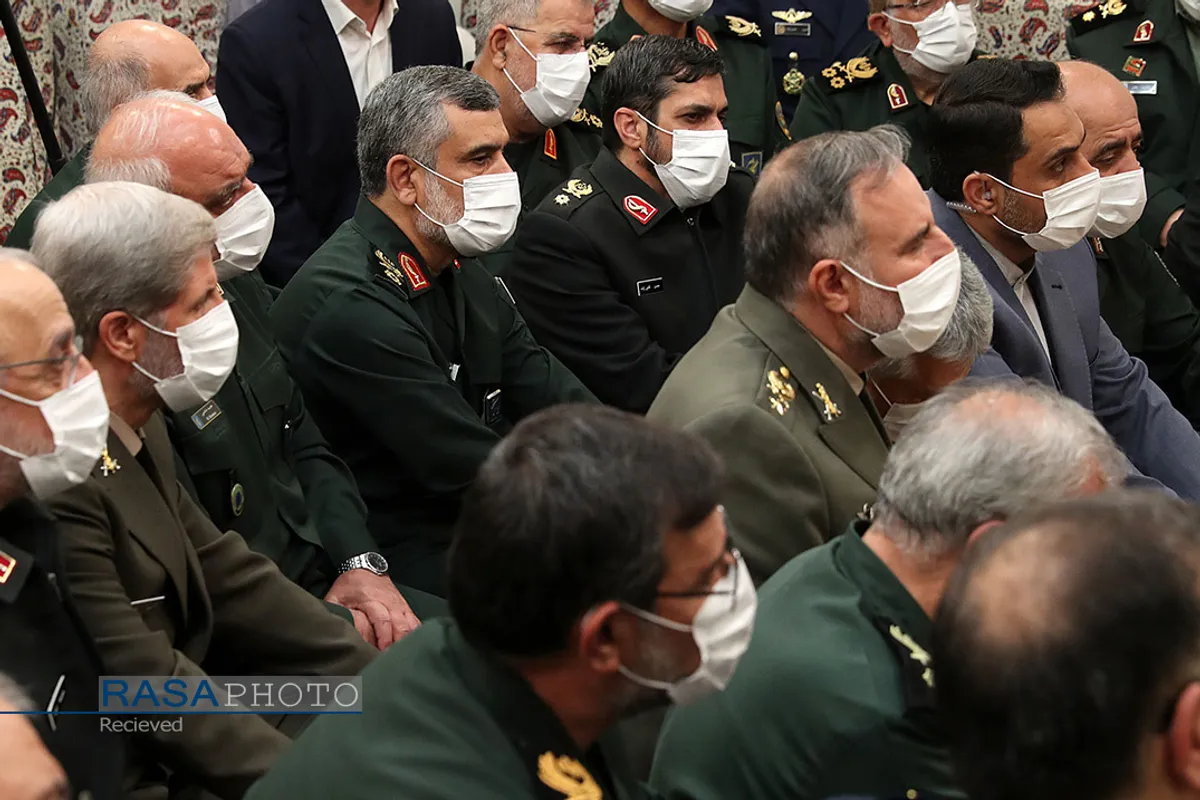 دیدار جمعی از فرماندهان ارشد نیرو&zwnj;های مسلح با فرمانده کل قوا