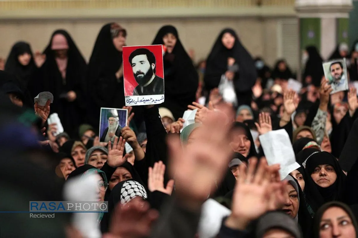 دیدار مداحان اهل&zwnj;بیت (علیهم&zwnj;السلام) با رهبر معظم انقلاب