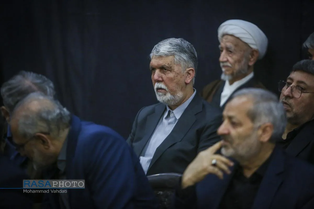 دومین روز مجلس یادبود رهبر شهید انقلاب اسلامی و شهدای خانوادهٔ امام شهید