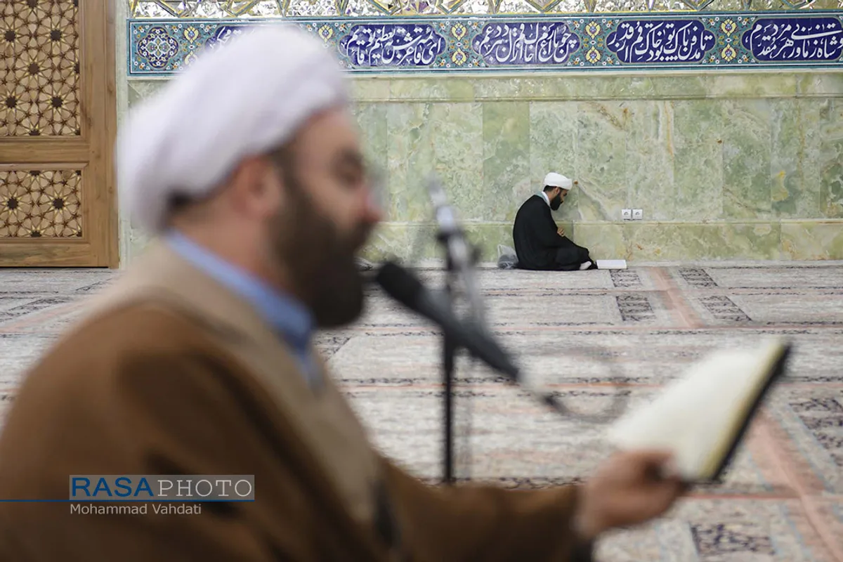 مراسم قرائت کامل دعای ابوحمزه&zwnj;ثمالی در حرم کریمه اهلبیت (ع)