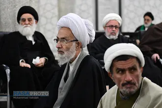 نشست صمیمی و عمومی رئیس مرکز خدمات حوزه&zwnj; های علمیه با طلاب