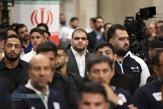 دیدار قهرمانان و مدال&zwnj;آوران ورزشی و المپیادهای علمی جهانی با رهبر انقلاب