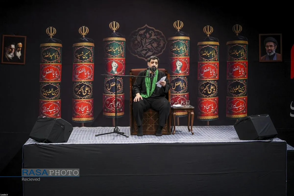 دومین شب مراسم عزاداری حضرت اباعبدالله الحسین (ع) از طرف رهبر انقلاب