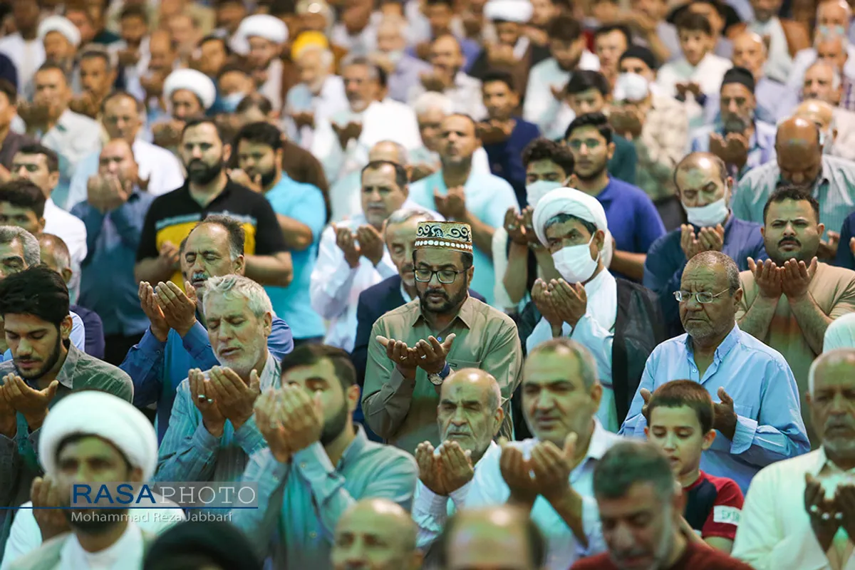 اقامه نماز عید سعید قربان در حرم کریمه اهلبیت (علیه السلام)