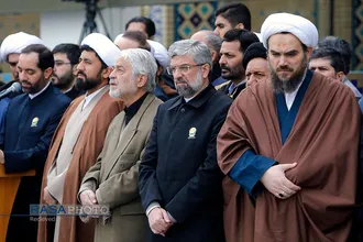تشییع پیکر آیت&zwnj;الله امامی کاشانی در حرم مطهر رضوی