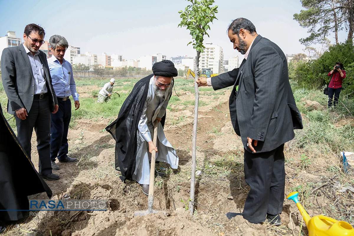مراسم آغاز احیا محوطه جنوبی جامعه الزهرا (س)