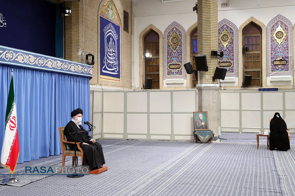 دیدار دست&zwnj;اندرکاران مراسم سالگرد شهادت حاج قاسم سلیمانی با رهبر انقلاب