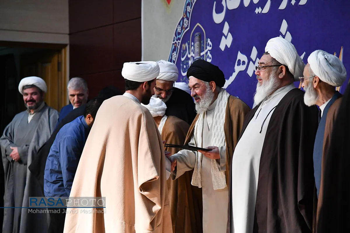 آیین تجلیل از پژوهشگران برتر حوزه علمیه خراسان&lrm;&lrm;