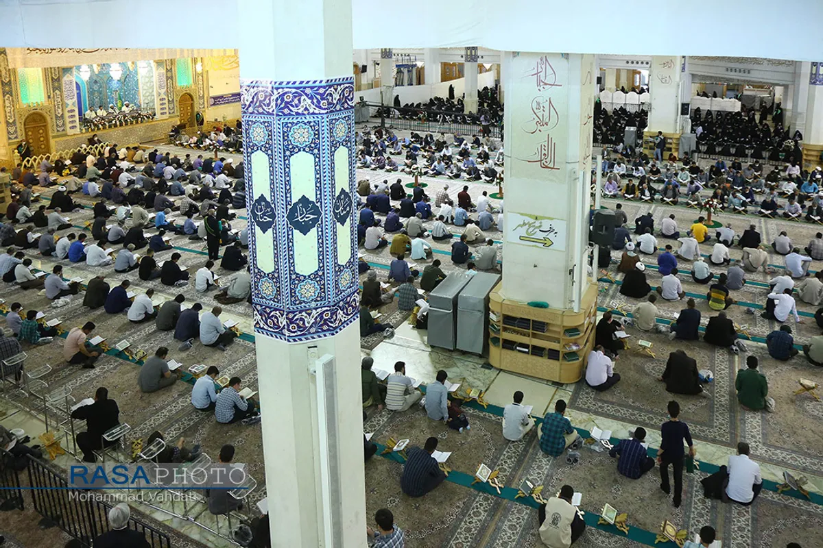 مراسم جزء&zwnj;خوانی قرآن کریم در حرم کریمه اهلبیت (ع)