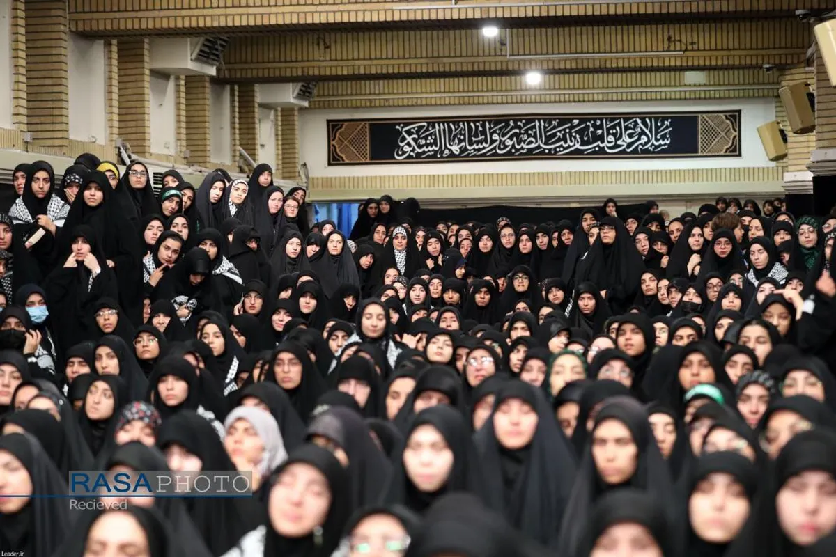 عزاداری هیئت&zwnj;های دانشجویی در روز اربعین حسینی (ع) با حضور رهبر انقلاب