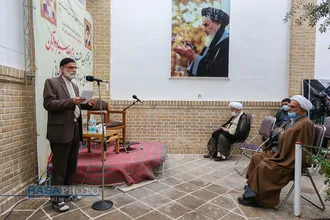 مراسم بزرگداشت یوم الله ۱۳ آبان در بیت تاریخی حضرت امام خمینی (ره) در قم