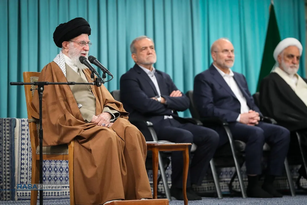 دیدار مسئولان نظام و سفرای کشورهای اسلامی با رهبر معظم انقلاب