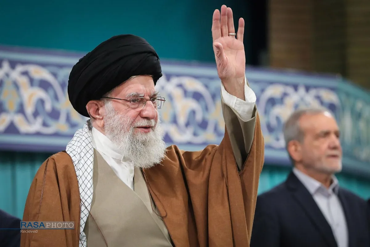 دیدار مسئولان نظام و سفرای کشورهای اسلامی با رهبر معظم انقلاب