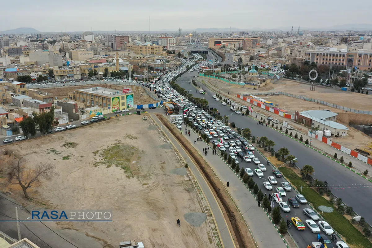 منتخب عکس&zwnj;های خبر گزاری رسا از راهپیمایی ۲۲ بهمن ۱۴۰۰