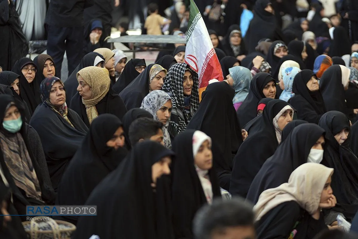 نشست خبری خانواده&zwnj;های معظم شهدای دانش&zwnj;آموزان مدرسه شجره طیبه میناب،