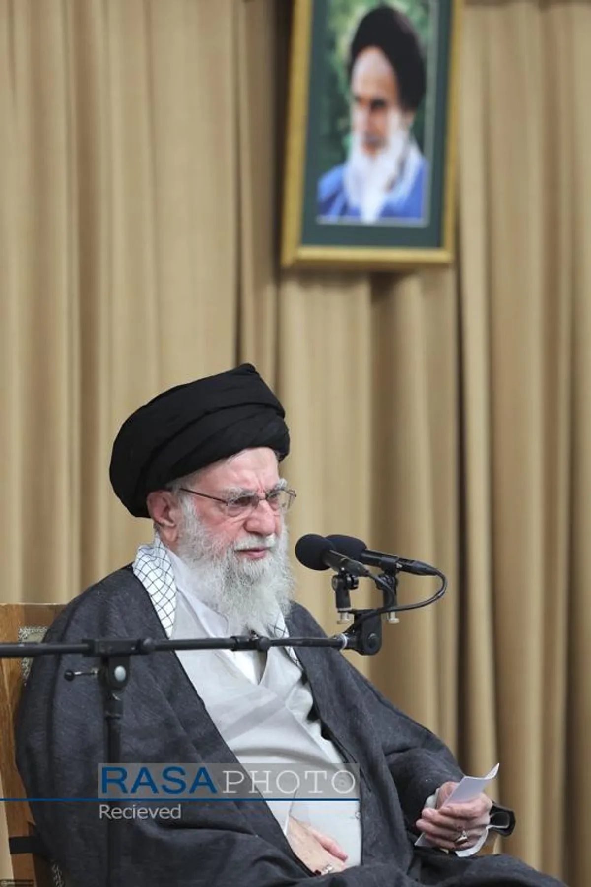 دیدار رئیس&zwnj; جمهور و اعضای هیئت دولت با رهبر معظم انقلاب