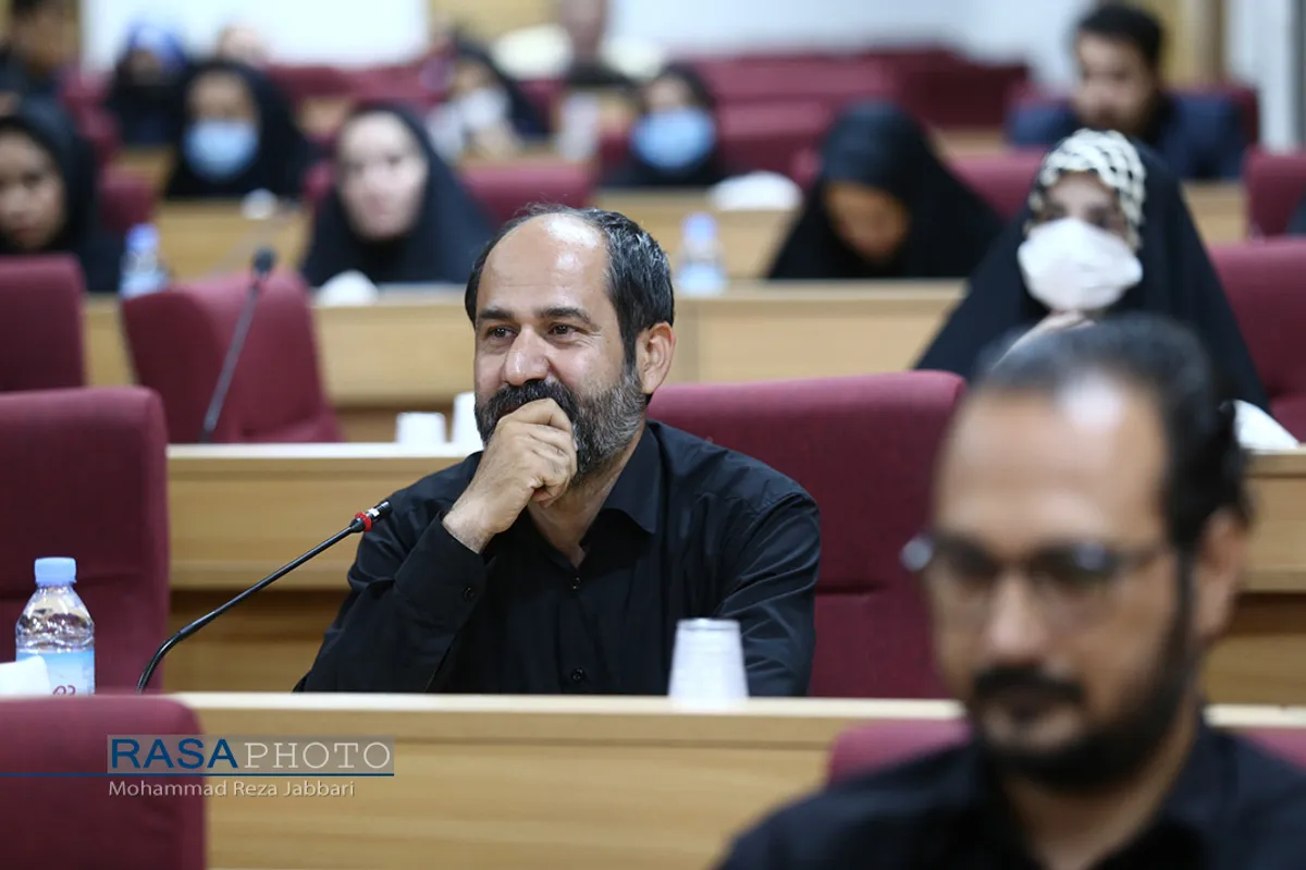 نشست خبری شاهچراغی استاندار قم