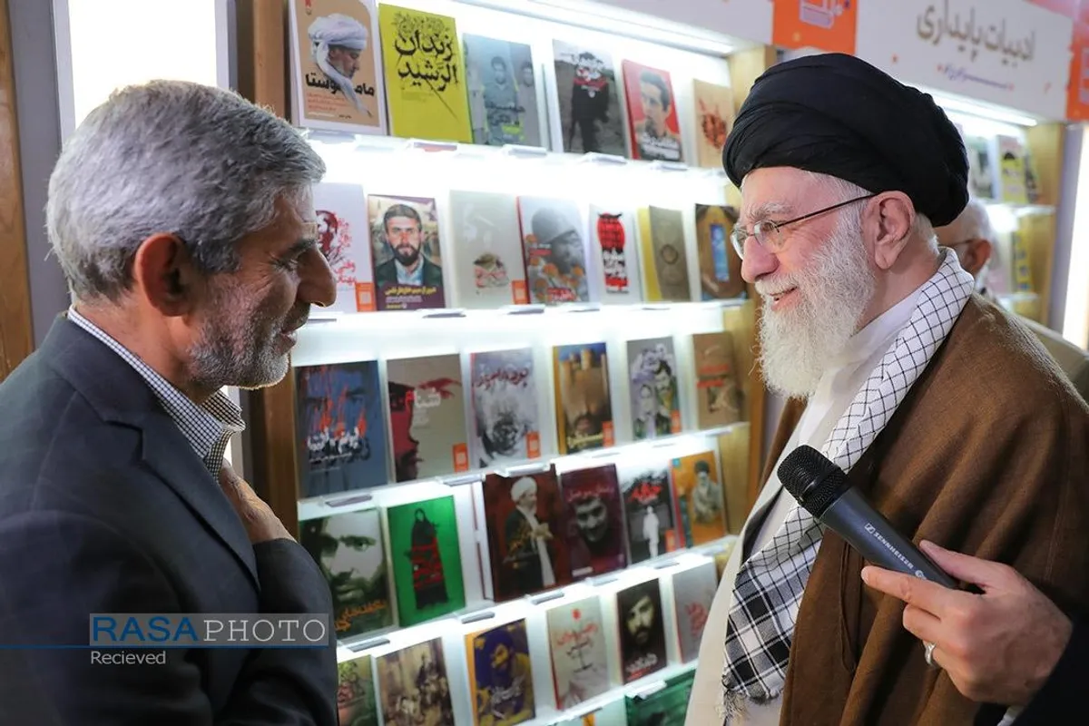 بازدید رهبر معظم انقلاب از سی و پنجمین نمایشگاه بین&zwnj;المللی کتاب تهران