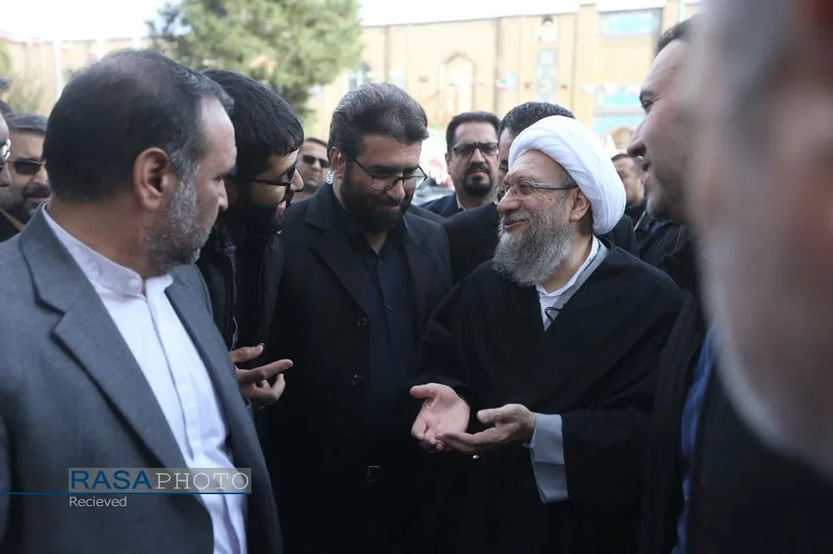 حضور رئیس مجمع تشخیص مصلحت نظام در راهپیمایی ۲۲ بهمن