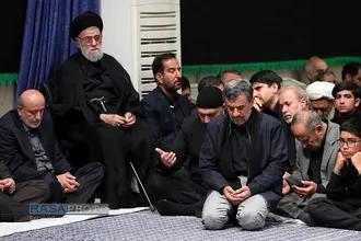 مراسم عزاداری شب شام غریبان حسینی (علیه&zwnj;السلام) با حضور رهبر انقلاب