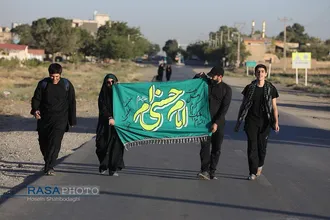 پیاده روی زائران حضرت امام رضا (علیه&zwnj;السلام) بسمت مشهد