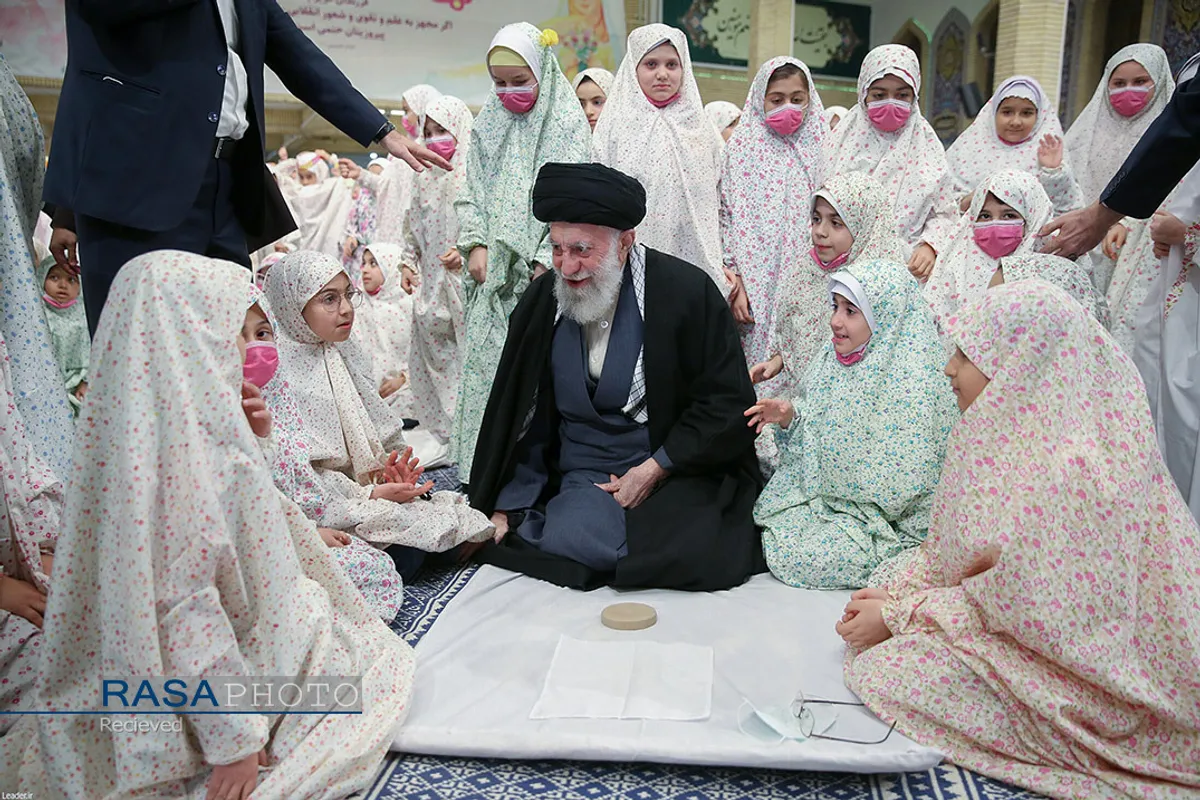 مراسم جشن تکلیف دختران دانش&zwnj;آموز با حضور مقام معظم رهبری