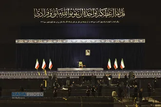 حال و هوای مصلی تهران ساعتی پیش از ورود پیکر مطهر رهبر شهید انقلاب