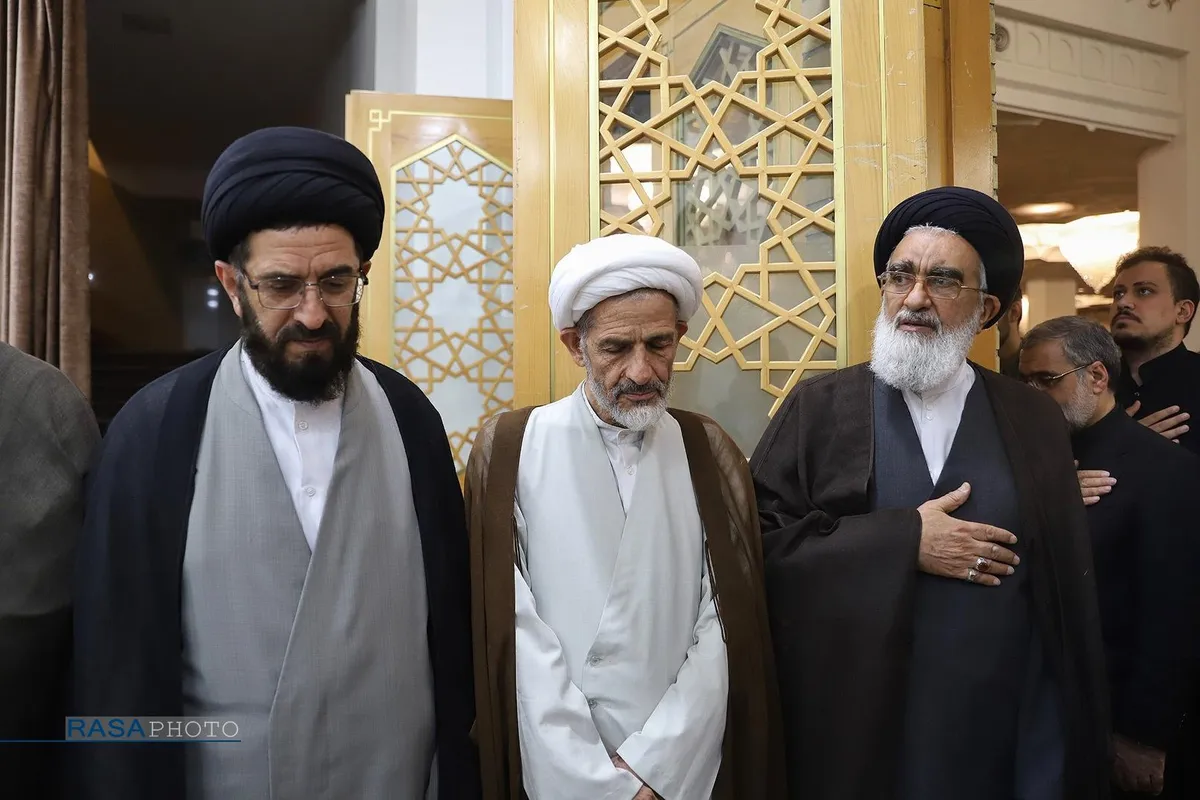 مراسم بزرگداشت شهدای خدمت در حرم حضرت معصومه (سلام&zwnj;الله&zwnj;علیها)