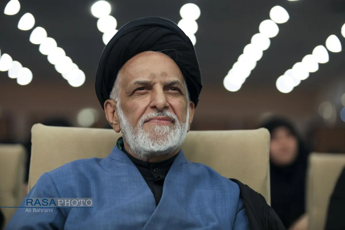 همایش بزرگ طلایه داران مقاومت و گرامیداشت هفته بسیج